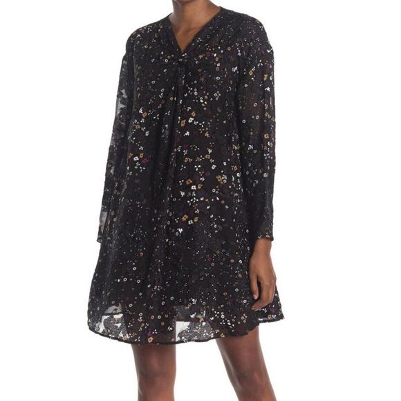 Club Monaco Dresses & Skirts - Twist Front Long Sleeve Dress from CLUB MONACO